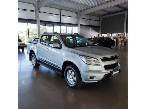 CHEVROLET S10 2.4 LT 4X2 CD 8V FLEX 4P MANUAL CHEVROLET S10 2.4 LT 4X2 CD 8V FLEX 4P MANUAL